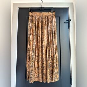 Zara animal print midi skirt. Size M.